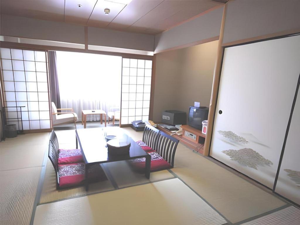 Tateyama Kokusai Hotel Тояма Екстер'єр фото